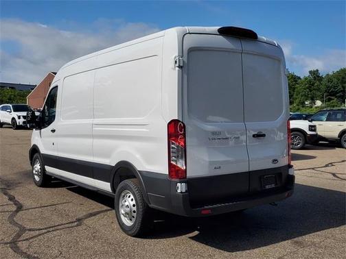 2025 Ford Transit-250 148 WB Medium Roof Cargo