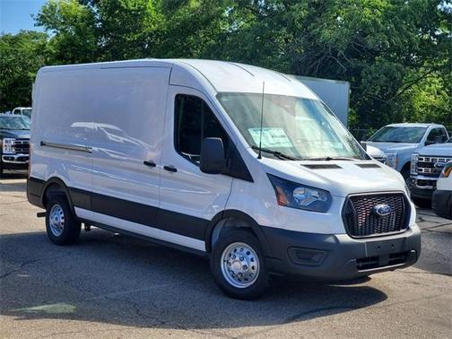 2025 Ford Transit-250 148 WB Medium Roof Cargo