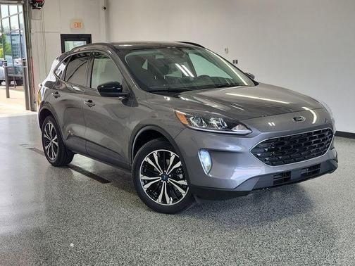 Gray Metallic 2022 Ford Escape SEL