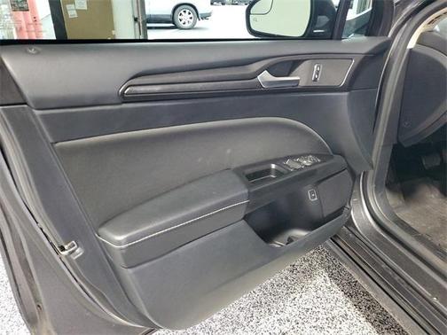 2018 Ford Fusion Hybrid SE