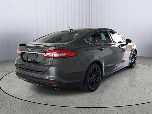 2018 Ford Fusion Hybrid SE