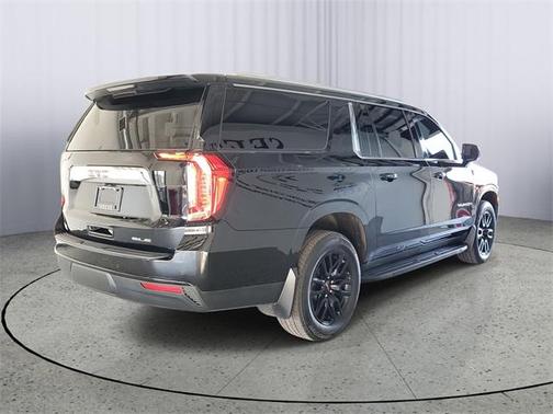 2024 GMC Yukon XL SLE