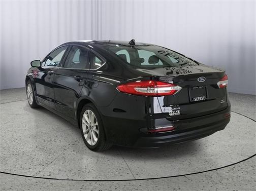 2020 Ford Fusion Hybrid SE