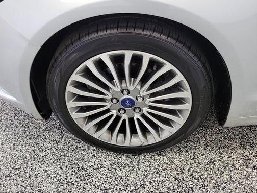 Ingot Silver 2018 Ford Fusion SE