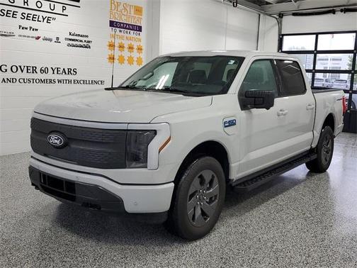 2024 Ford F-150 Lightning Flash
