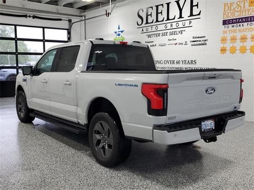 2024 Ford F-150 Lightning Flash
