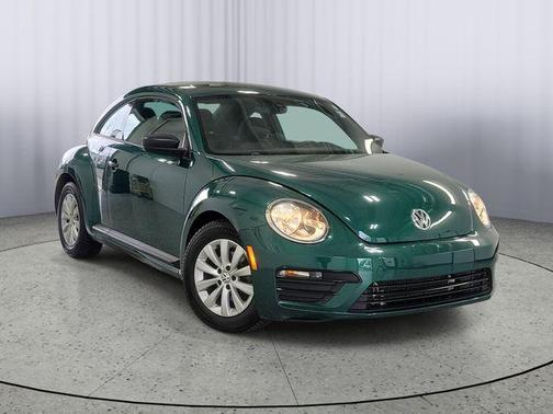 Bottle Green 2017 Volkswagen Beetle 1.8T S