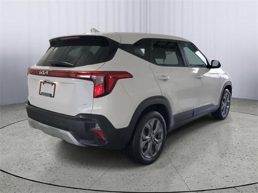2024 Kia Seltos LX