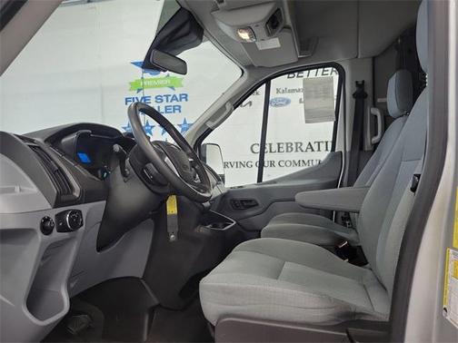 2016 Ford Transit-150 XLT
