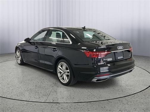 2022 Audi A4 45 S line Premium Plus