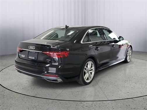 2022 Audi A4 45 S line Premium Plus