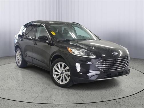 2022 Ford Escape Titanium