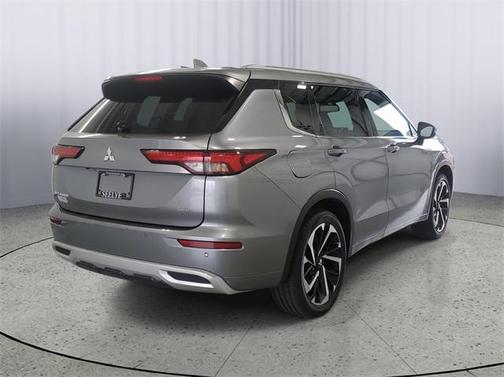 2022 Mitsubishi Outlander SEL