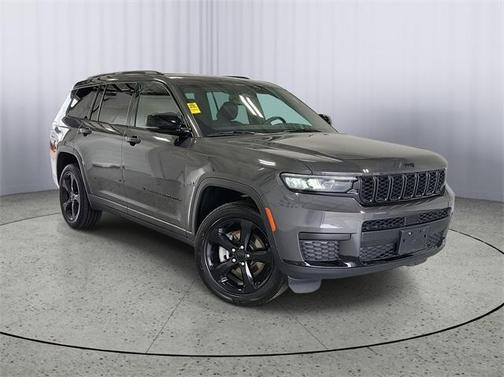 2022 Jeep Grand Cherokee L Laredo
