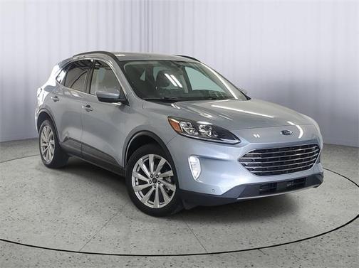 2022 Ford Escape Titanium