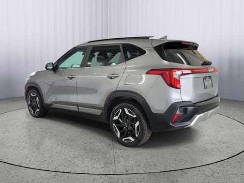 Steel Gray 2024 Kia Seltos SX