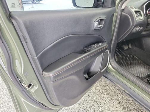 Olive Green Pearlcoat 2019 Jeep Compass Latitude