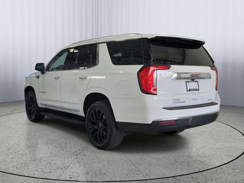 Summit White 2022 GMC Yukon SLT
