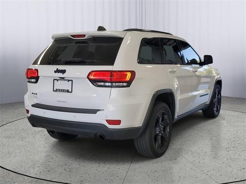 2019 Jeep Grand Cherokee Laredo