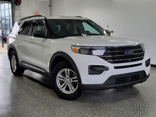 Oxford White 2020 Ford Explorer XLT
