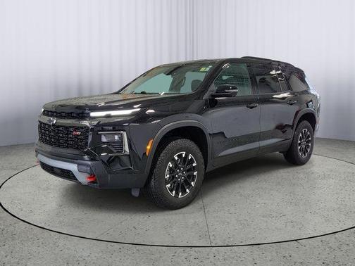 Mosaic Black Metallic 2026 Chevrolet Traverse Z71