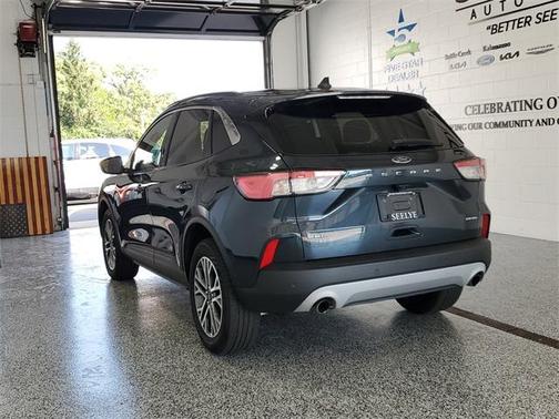 2022 Ford Escape SEL