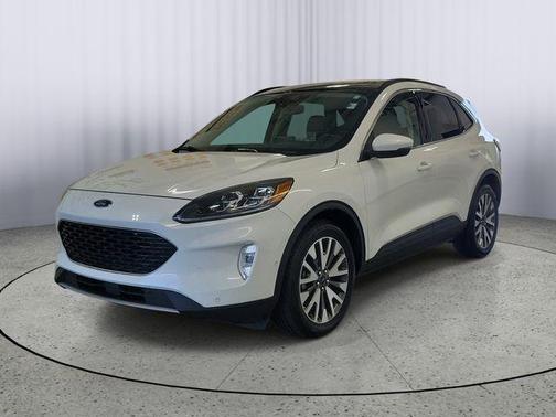 White Metallic 2020 Ford Escape Titanium