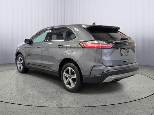 Carbonized Gray Metallic 2023 Ford Edge SEL