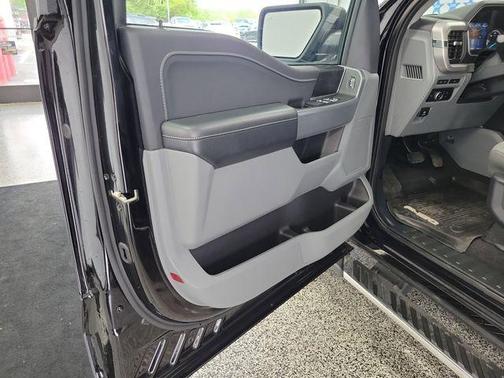 Black Metallic 2023 Ford F-150 XLT