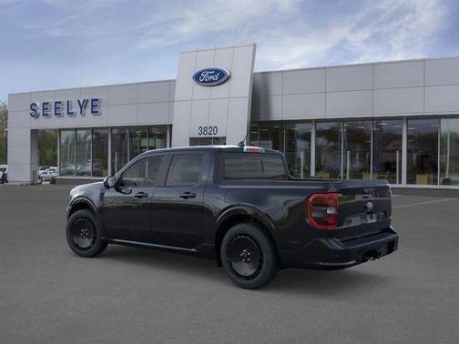 Shadow Black 2026 Ford Maverick Lobo High