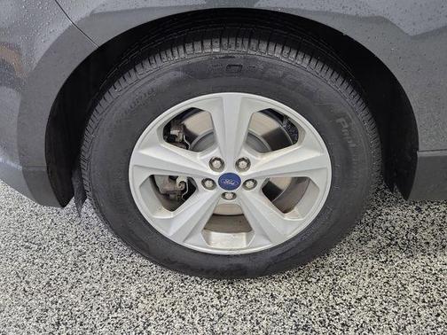 Magnetic 2020 Ford Edge SE