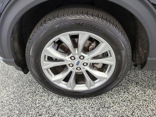 Black Metallic 2023 Ford Explorer XLT
