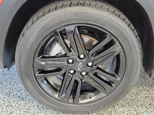 Cayenne Orange Metallic 2024 Chevrolet Trax ACTIV