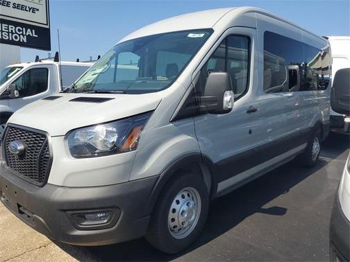 2025 Ford Transit-350 
