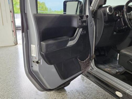 Billet Clearcoat Metallic 2013 Jeep Wrangler Unlimited Rubicon
