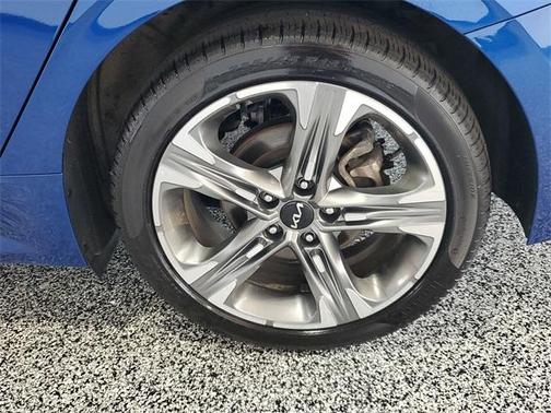 2024 Kia K5 EX