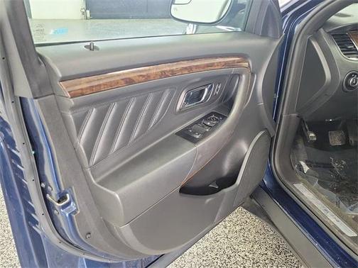 2016 Ford Taurus Limited