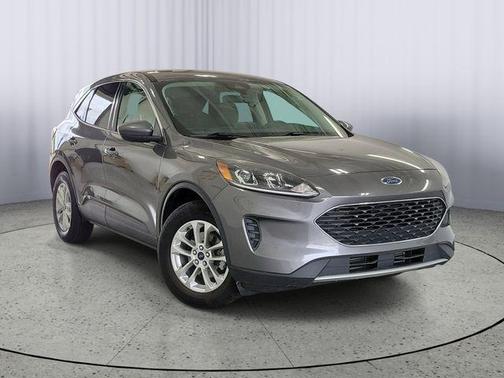 Gray Metallic 2021 Ford Escape SE
