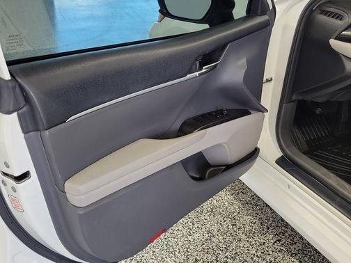 White 2022 Toyota Camry LE