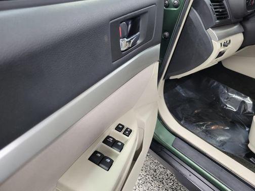 2014 Subaru Outback 2.5i