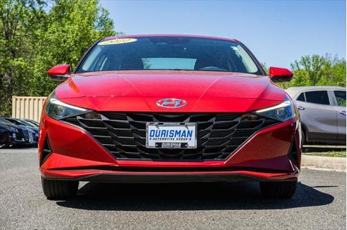 2022 Hyundai ELANTRA SEL
