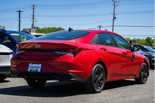 2022 Hyundai ELANTRA SEL