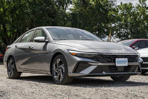 2025 Hyundai ELANTRA Limited