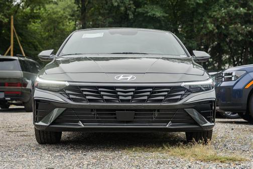 2025 Hyundai ELANTRA HEV Limited