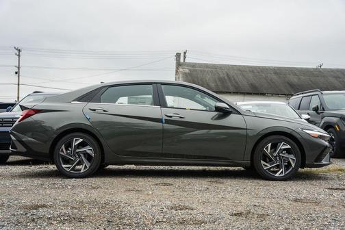 2025 Hyundai ELANTRA HEV Limited