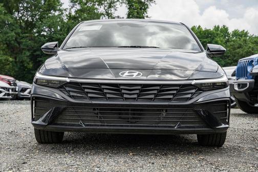 2025 Hyundai ELANTRA HEV SEL Sport