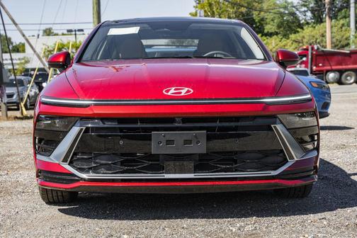 2025 Hyundai SONATA Hybrid Limited