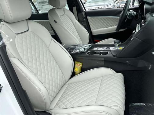 2024 Genesis G70 3.3T AWD Sport Advanced