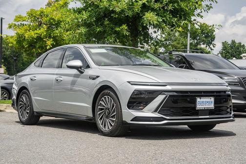 2025 Hyundai SONATA Hybrid SE