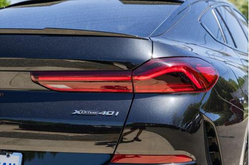 2023 BMW X6 xDrive40i